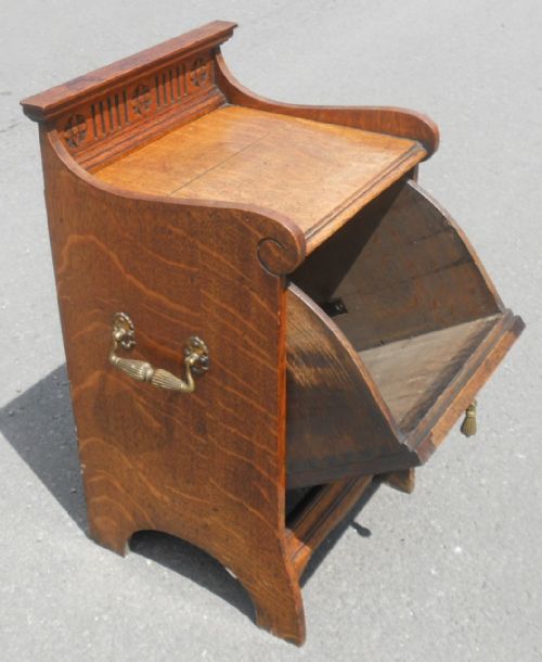 EDWARDIAN QUALITY OAK COAL BOX - ADDITIONAL PHOTO 4