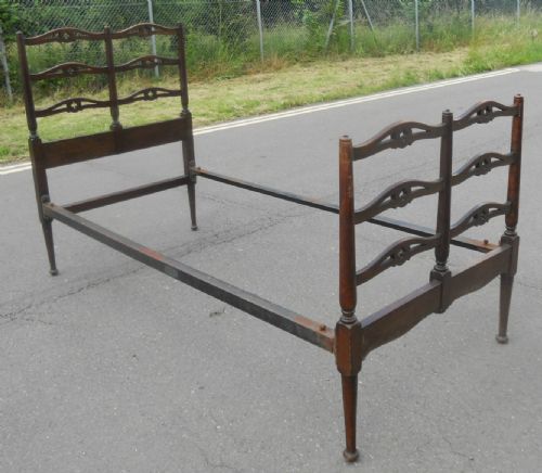 ARTS CRAFT SINGLE WOODEN FRAMED BED - ADDITIONAL PHOTO 2