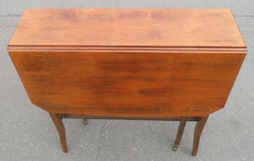 EDWARDIAN MAHOGANY DROPLEAF COFFEE TABLE - ADDITIONAL PHOTO 1