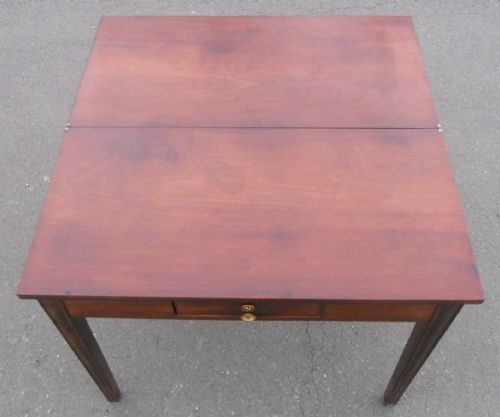 GEORGIAN MAHOGANY FOLDOVER TEA TABLE - ADDITIONAL PHOTO 5