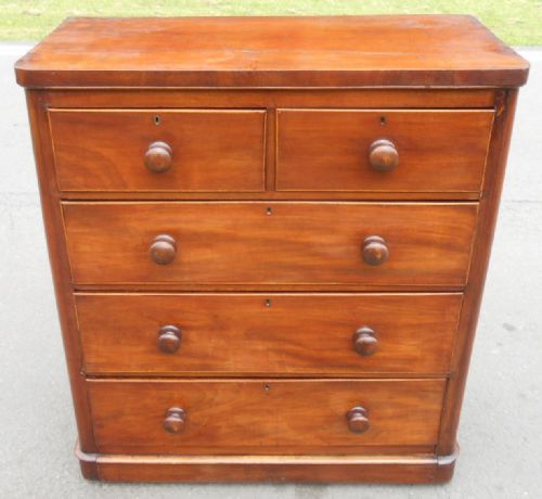 Victorian Mahogany Chest of Drawers
