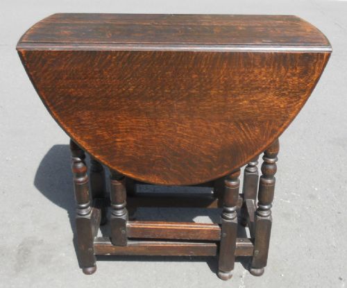 SOLID OAK GATELEG DINING TABLE