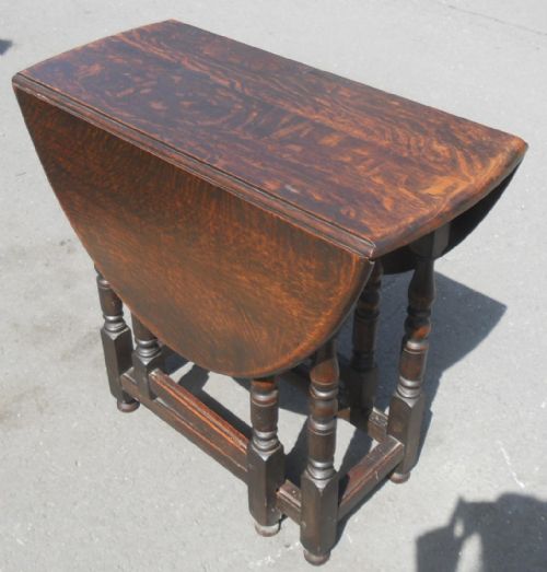 SOLID OAK GATELEG DINING TABLE - ADDITIONAL PHOTO 1