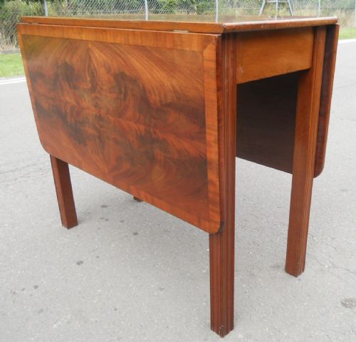 GEORGIAN MAHOGANY DROPLEAF DINING TABLE - ADDITIONAL PHOTO 3