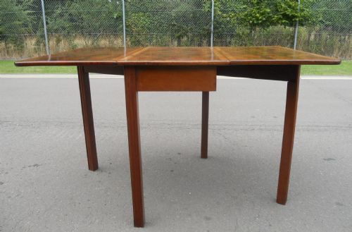 GEORGIAN MAHOGANY DROPLEAF DINING TABLE - ADDITIONAL PHOTO 8