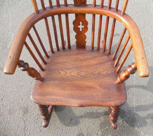 ANTIQUE ELM WINDSOR ROCKING ARMCHAIR - ADDITIONAL PHOTO 2