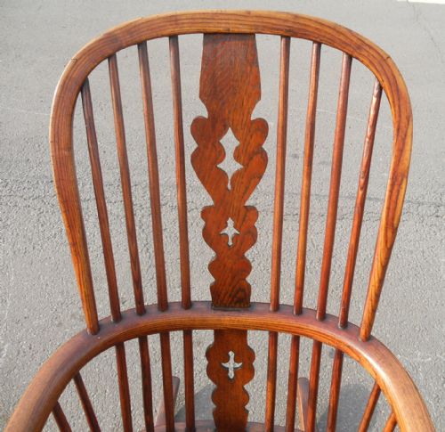 ANTIQUE ELM WINDSOR ROCKING ARMCHAIR - ADDITIONAL PHOTO 3