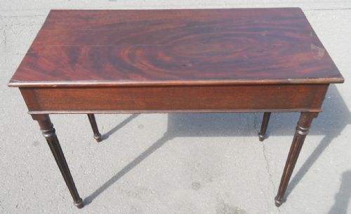GEORGIAN MAHOGANY SIDE TABLE - ADDITIONAL PHOTO 2