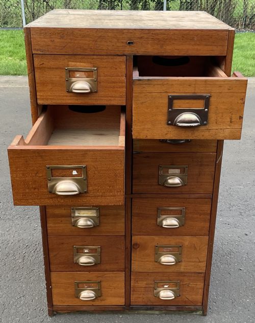 EDWARDIAN WALNUT CHEST OF DRAWERS - ADDITIONAL PHOTO 1