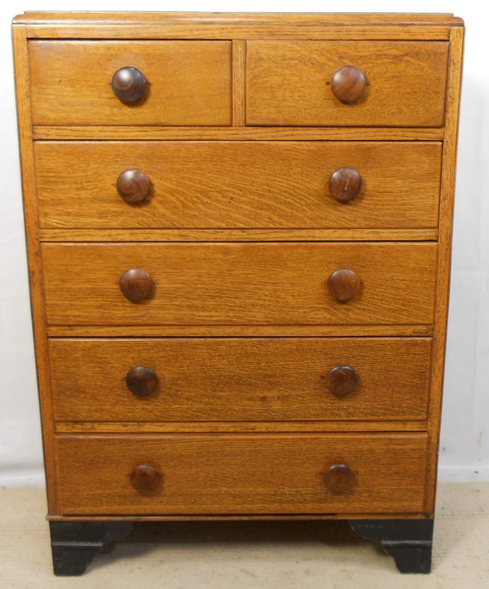 Victorian Oak Chest of Drawers