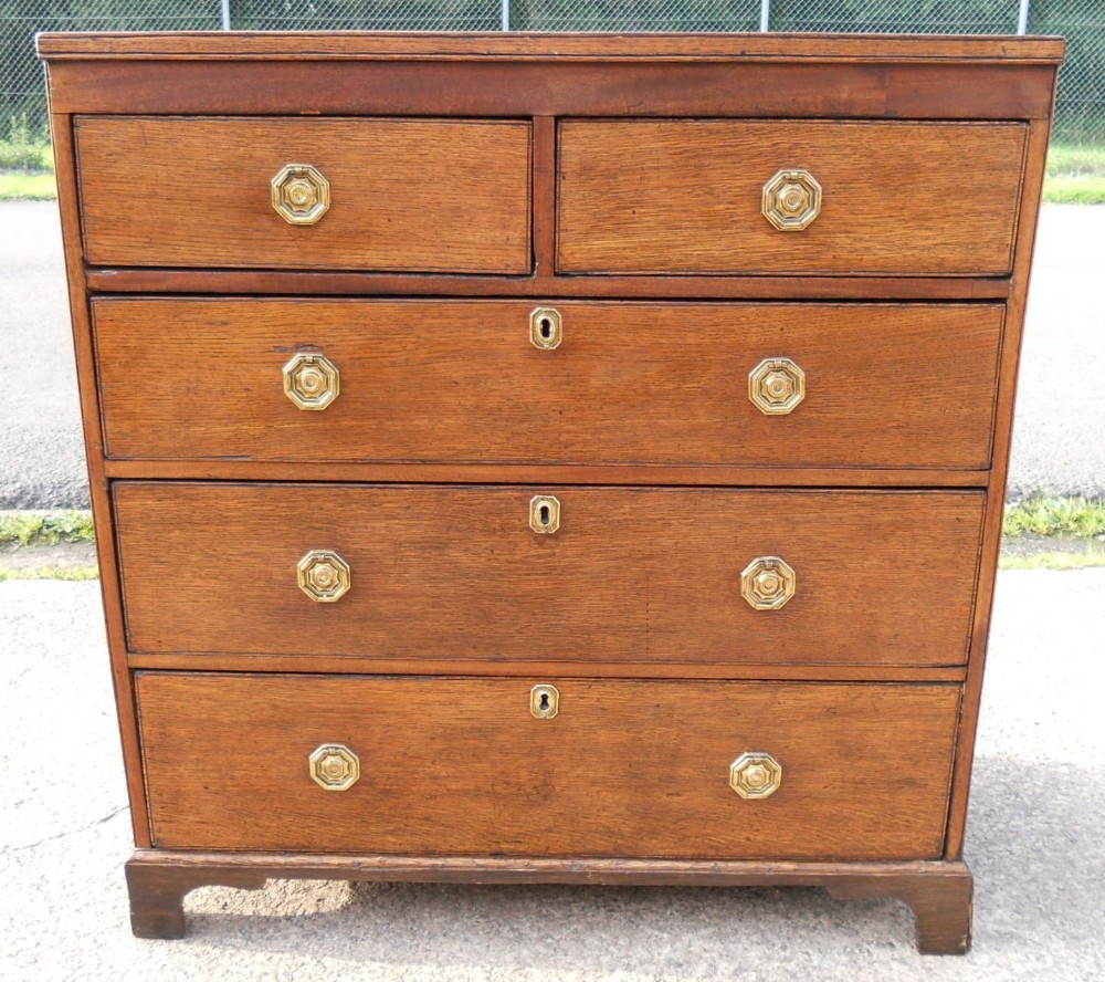 Georgian Oak Chest of Drawers