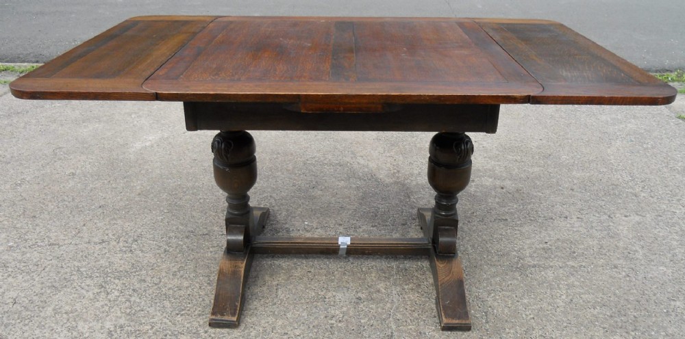 Oak Extending Dining Table to Seat Six