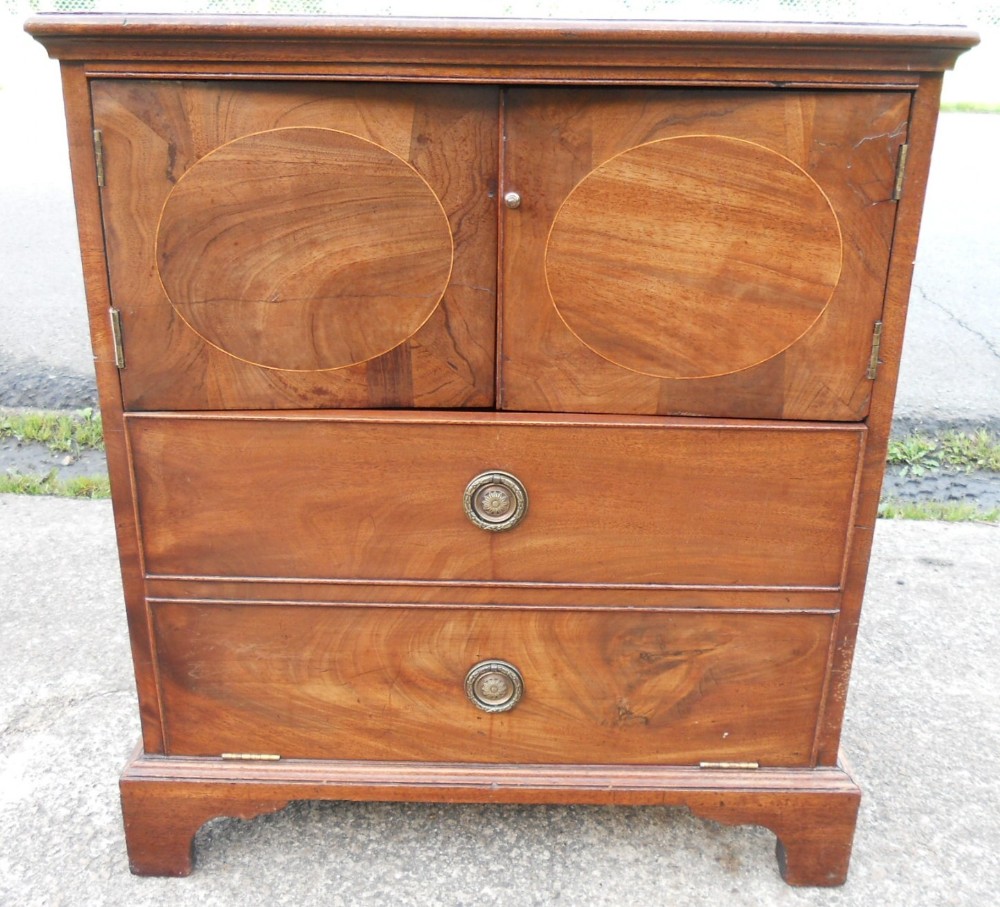 Georgian Small Mahogany Cupboard