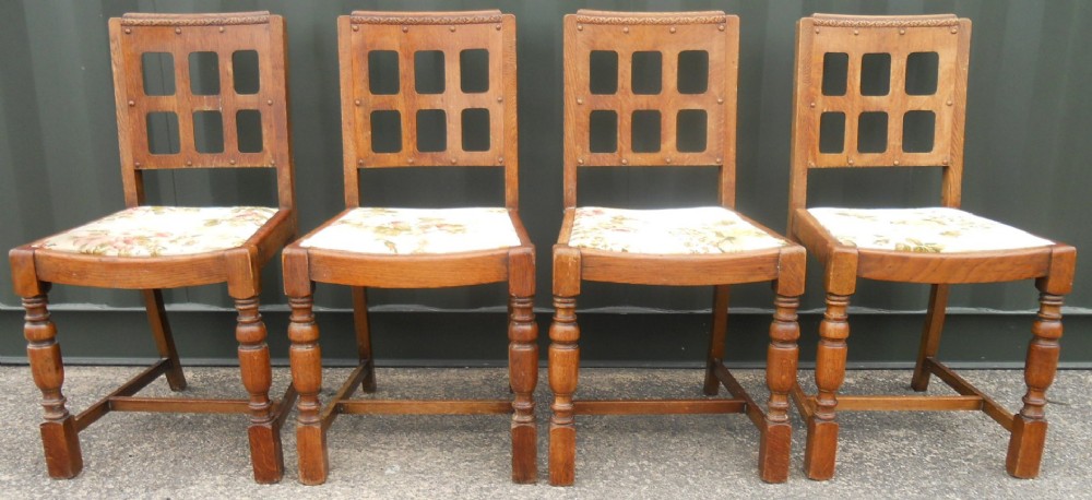 Set of Four Oak Dining Chairs 