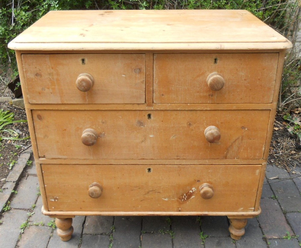 Victorian Small Pine Chest of Drawers