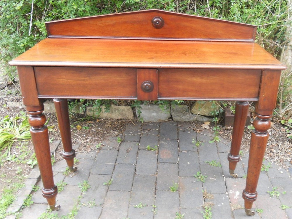 Victorian Mahogany Hall / Side Table 
