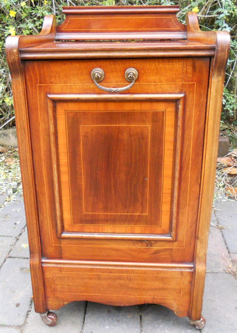 Edwardian Inlaid Mahogany Coal Box 