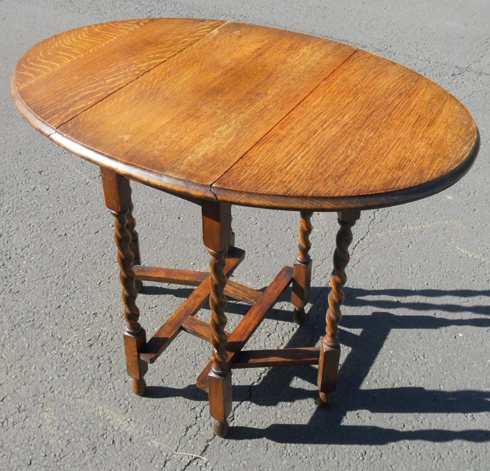 Small Oval Oak Dropleaf Gateleg Table 
