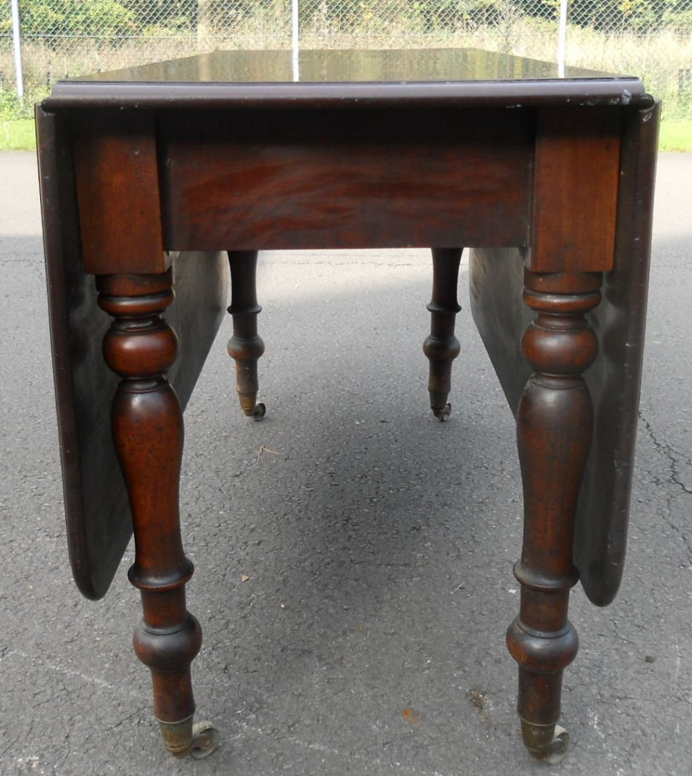 Georgian Large Mahogany Dropleaf Dining Table 