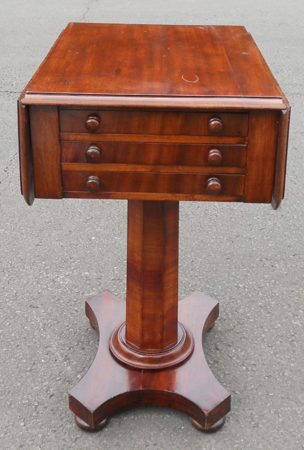 Victorian Mahogany Dropleaf Pedestal Work Table 