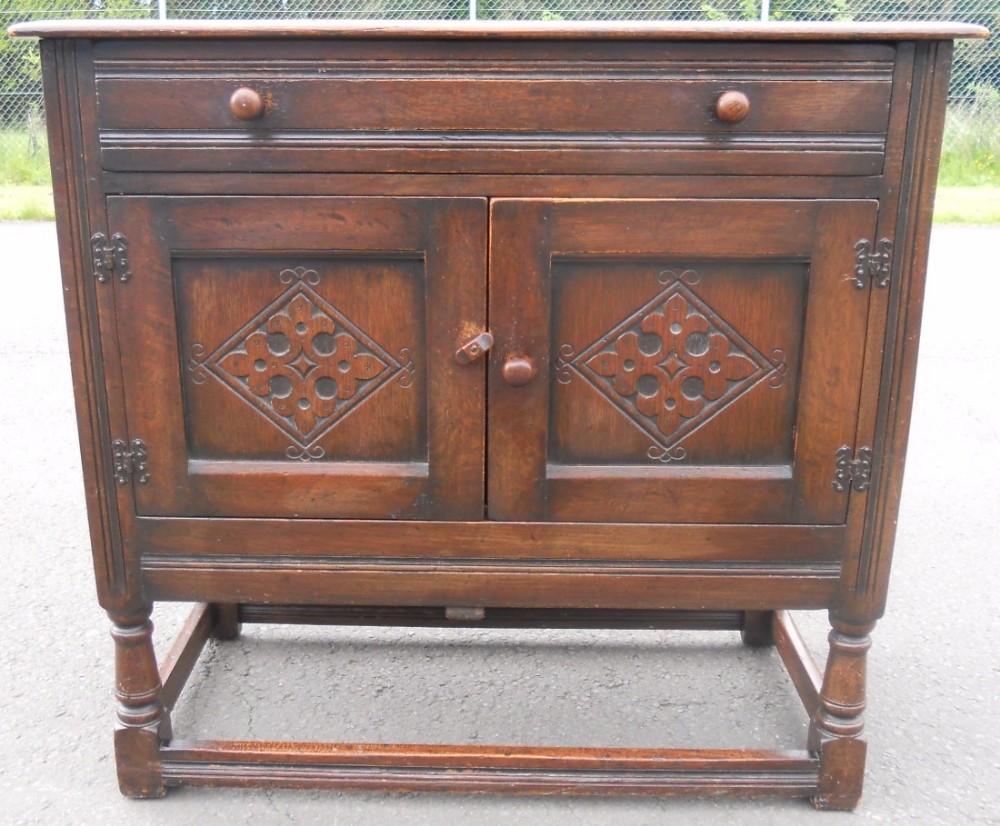 Oak Side Cupboard 