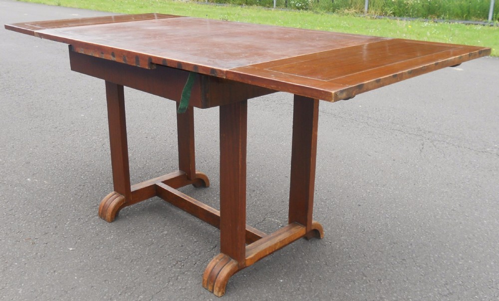 Oak Extending Dining Table  View VI