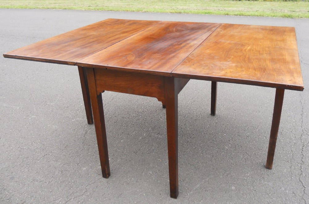 Georgian Mahogany Dropleaf Dining Table  View V