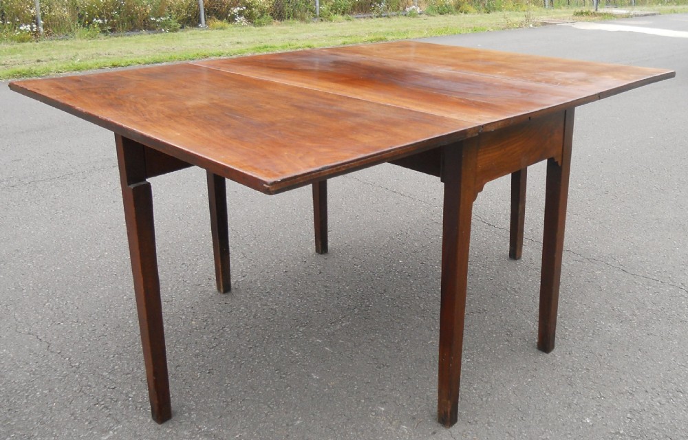 Georgian Mahogany Dropleaf Dining Table  View IX