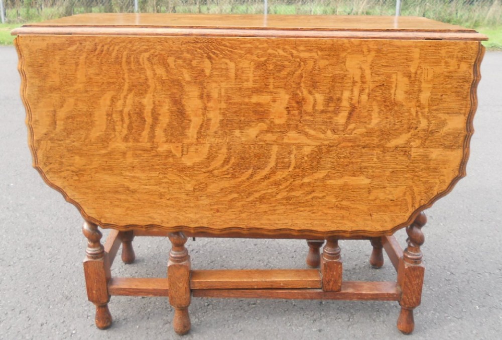 Golden Oak Gateleg Dining Table 