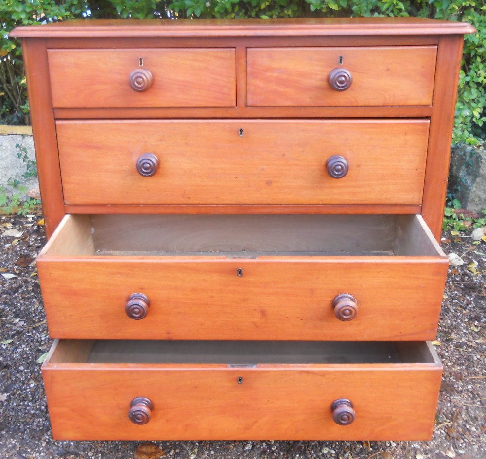 Victorian Mahogany Chest of Drawers  View X