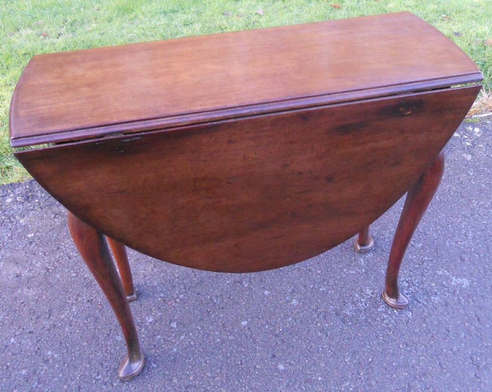Georgian Small Mahogany Oval Dropleaf Dining Table  View VI