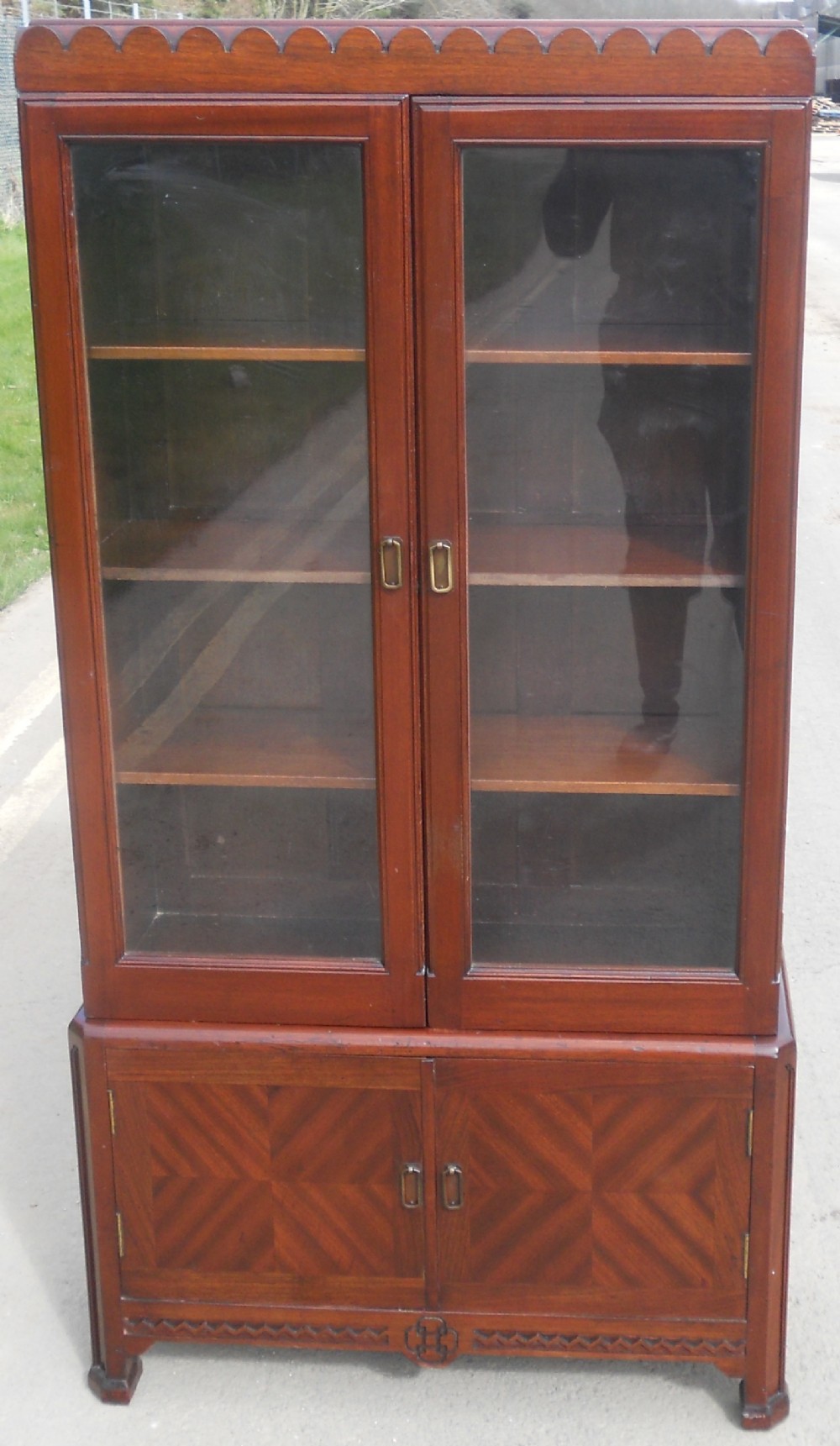 Mahogany Narrow Standing Bookcase