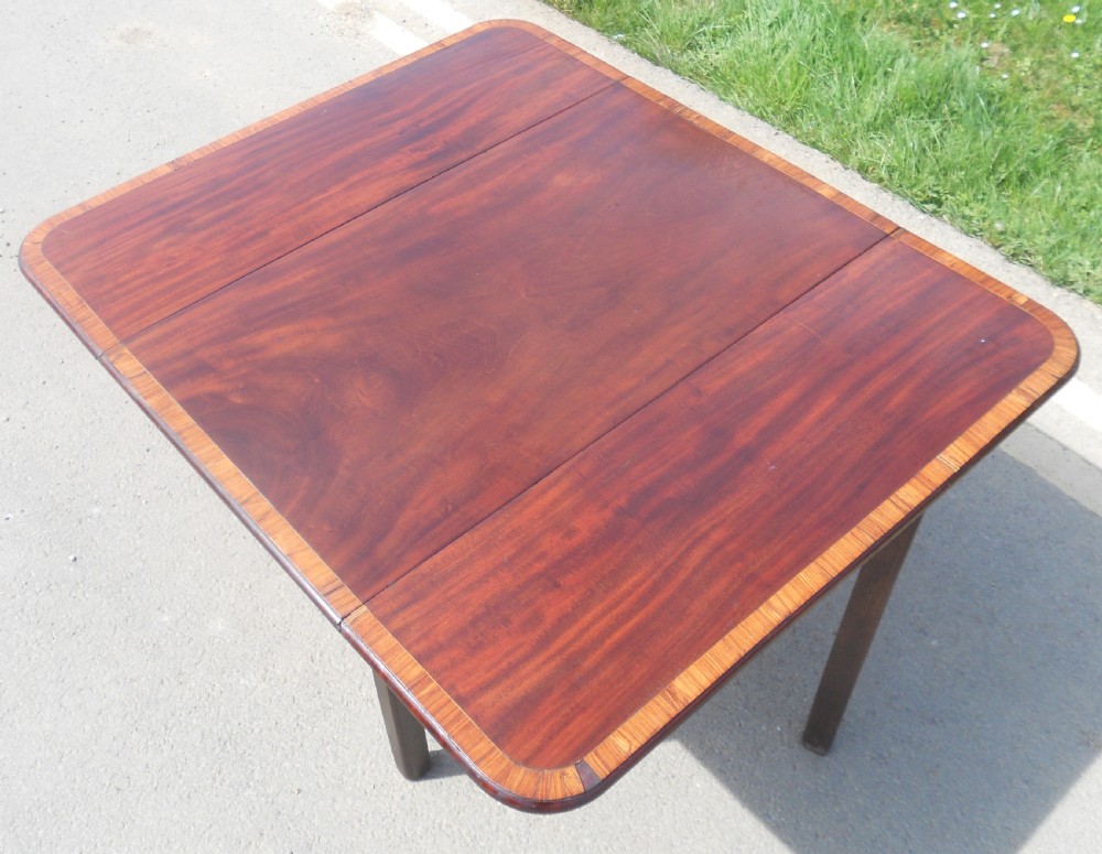 Georgian mahogany Dropleaf Dining Table  View IV