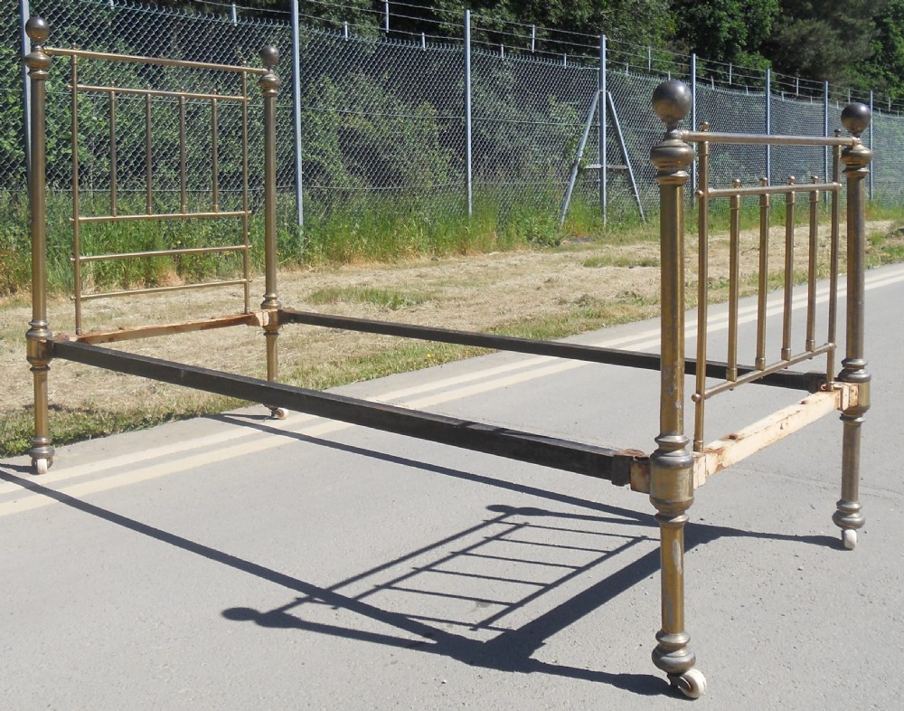 Victorian Brass Single Bed View VI