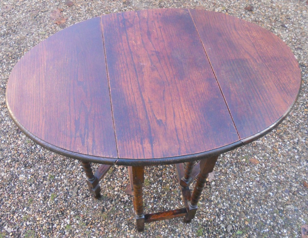 Small Oval Oak Gateleg Table  View VI