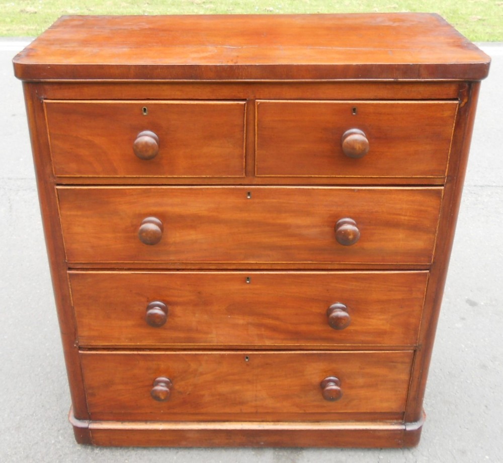 Victorian Mahogany Chest of Drawers 