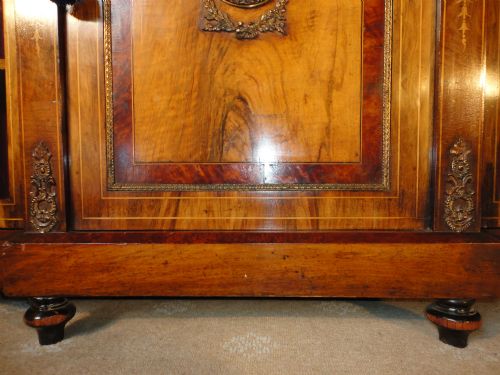 VICTORIAN WALNUT THUYA INLAID CREDENZA C1870 - ADDITIONAL PHOTO 4
