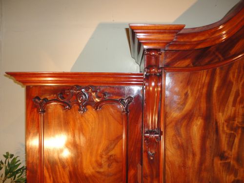 WILLIAM IV MAHOGANY BREAKFRONT WARDROBE POSSIBLY IRISH - ADDITIONAL PHOTO 5