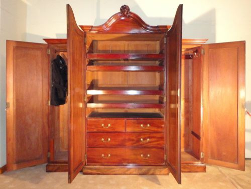 WILLIAM IV MAHOGANY BREAKFRONT WARDROBE POSSIBLY IRISH - ADDITIONAL PHOTO 7