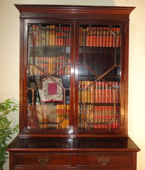 EDWARDIAN CHIPPENDALE STYLE BOOKCASE - ADDITIONAL PHOTO 2