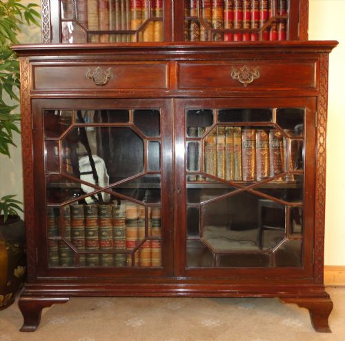 EDWARDIAN CHIPPENDALE STYLE BOOKCASE - ADDITIONAL PHOTO 3