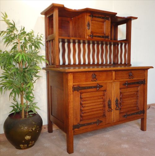 ARTS CRAFTS GOLDEN OAK SIDEBOARD - ADDITIONAL PHOTO 1