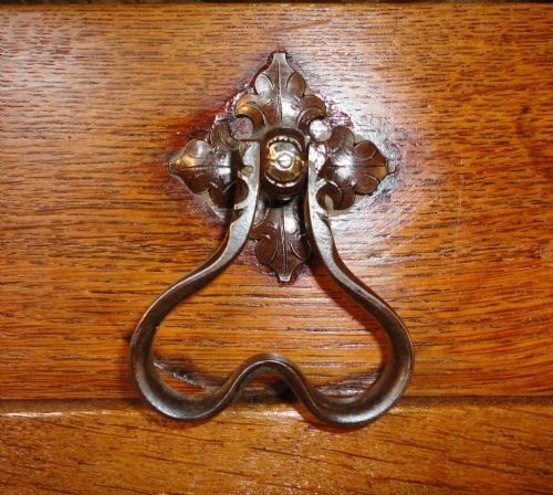 ARTS CRAFTS GOLDEN OAK SIDEBOARD - ADDITIONAL PHOTO 7