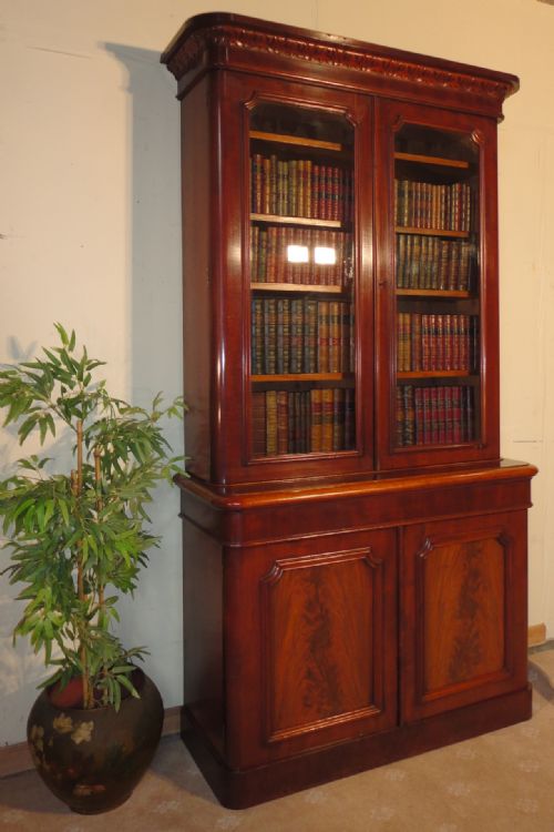 VICTORIAN MAHOGANY GLAZED BOOKCASE - ADDITIONAL PHOTO 1