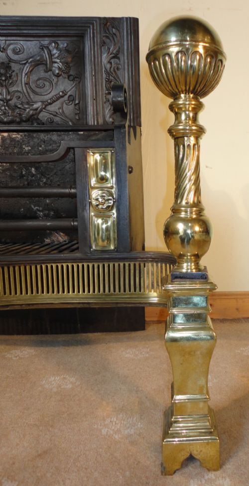 LARGE REGENCY CAST IRON AND BRASS FIRE BASKET AND ANDIRONS - ADDITIONAL PHOTO 5
