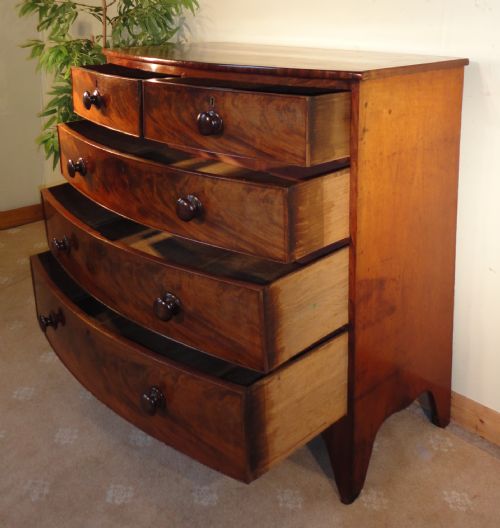 REGENCY FLAME MAHOGANY BOWFRONT CHEST OF DRAWERS - ADDITIONAL PHOTO 9