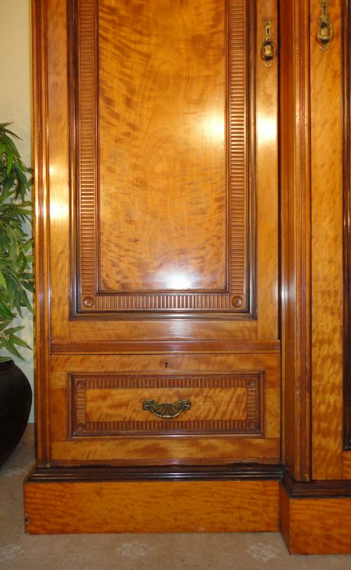 VICTORIAN SATINWOOD ROSEWOOD BREAKFRONT FITTED WARDROBE - ADDITIONAL PHOTO 6