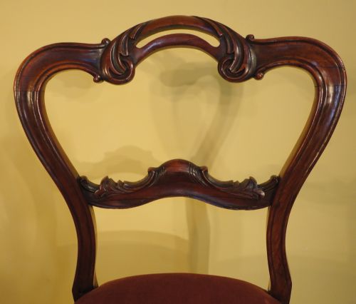 SET OF 8 EARLY VICTORIAN ROSEWOOD BALLOONBACK DINING CHAIRS - ADDITIONAL PHOTO 10