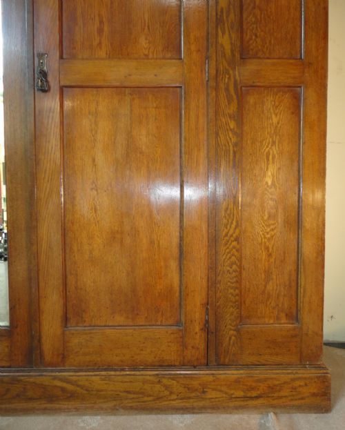 ARTS CRAFTS OAK COTSWOLD STYLE WARDROBEPRESS - ADDITIONAL PHOTO 7
