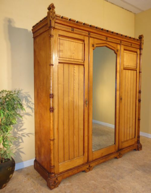 ARTS CRAFTS AESTHETIC ASH FITTED TRIPLE WARDROBE CHARLES BEVAN STYLE - ADDITIONAL PHOTO 1